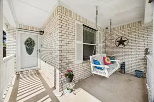 200 Bubbling Brook Dr, Hutto, TX 78634 - Photo 22