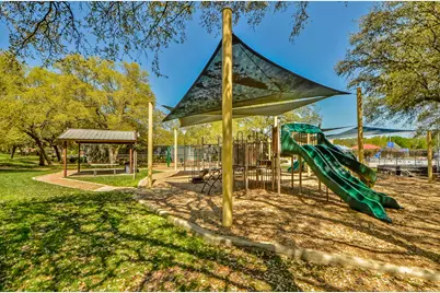12806 Blackfoot Trail, Austin, TX 78729 - Photo 38