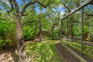 12806 Blackfoot Trail, Austin, TX 78729 - Photo 32