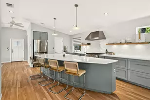 1800 W 10th St, Austin, TX 78703 - Photo 8