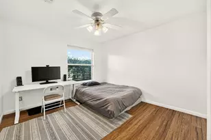 1800 W 10th St, Austin, TX 78703 - Photo 20