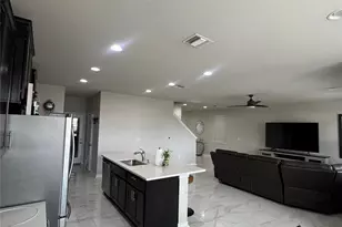 7524 Saginaw Dr, Austin, TX 78754 - Photo 10