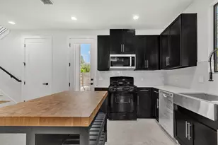 408 W Odell St, Austin, TX 78752 - Photo 12