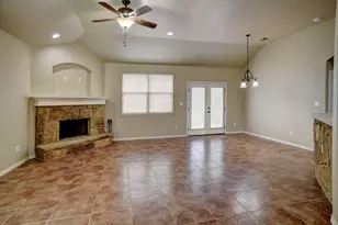 179 Keanahalululu Ln, Bastrop, TX 78602 - Photo 10