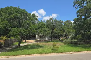 850 Forest View Dr, West Lake Hills, TX 78746 - Photo 1