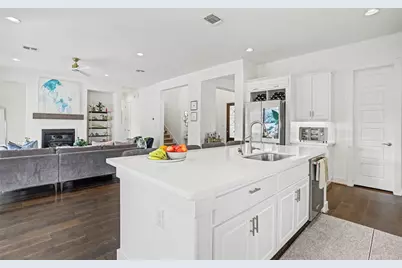 407 Forza Viola Way, Austin, TX 78738 - Photo 6