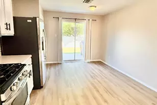 13000 Maidenhair Tr, Elgin, TX 78621 - Photo 8