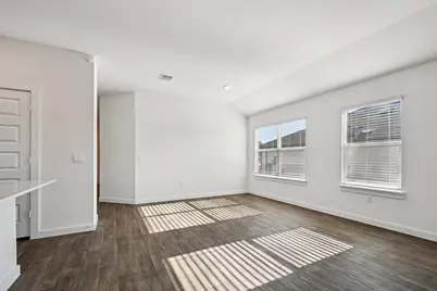 504 Elm Creek Drive, Hutto, TX 78634 - Photo 8