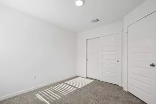 504 Elm Crk Dr, Hutto, TX 78634 - Photo 22