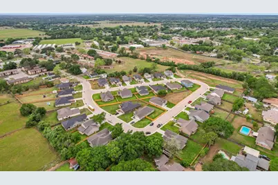 346 Webb Street, Smithville, TX 78957 - Photo 4