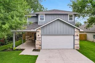 346 Webb St, Smithville, TX 78957 - Photo 1