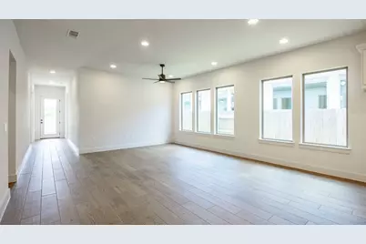 8706 Basil Hayden Lane, Austin, TX 78744 - Photo 8