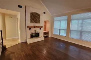 2832 Grimes Ranch Rd, Austin, TX 78732 - Photo 10
