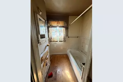 5001 Lott Avenue, Austin, TX 78721 - Photo 2