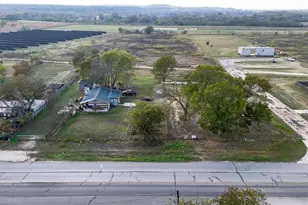 655 N W Loop 230, Smithville, TX 78957 - Photo 1