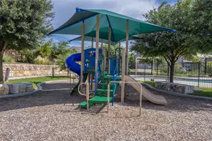 7225 Ranchito Dr, Austin, TX 78744 - Photo 32