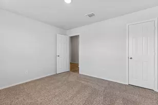 504 Wyatt Wy, Jarrell, TX 76537 - Photo 12