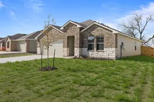 504 Wyatt Wy, Jarrell, TX 76537 - Photo 2