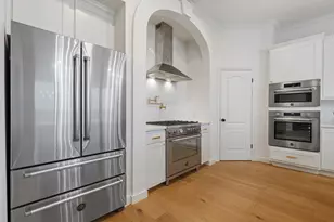 5000 Valburn Ct, Austin, TX 78731 - Photo 10