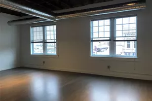 102 E 2nd St, Taylor, TX 76574 - Photo 2