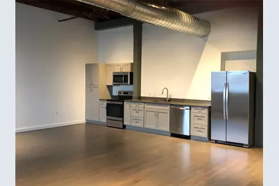 102 E 2nd Street #203, Taylor, TX 76574 - Photo 4