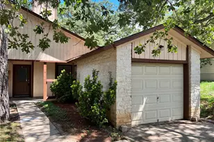 103 S Kaupo Dr, Bastrop, TX 78602 - Photo 2