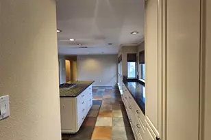 4902 Westview Dr, Austin, TX 78731 - Photo 14