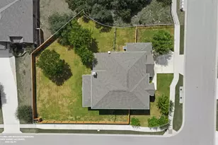 1106 Silent Oaks Dr, Georgetown, TX 78628 - Photo 36