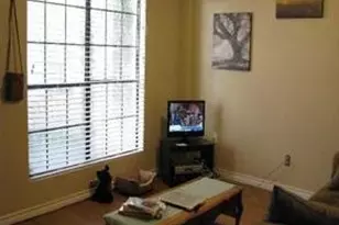 1908 San Antonio St, Austin, TX 78705 - Photo 4