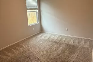 100 Granville Ct, Jarrell, TX 76537 - Photo 2
