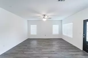 219 Tokalaun Dr, Hutto, TX 78634 - Photo 2