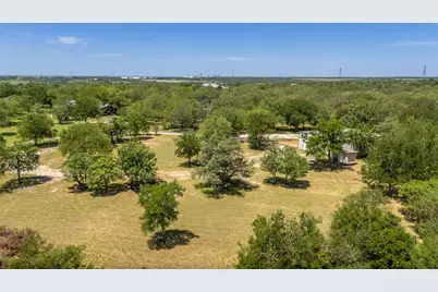 7502 Wells Trace, Manor, TX 78653 - Photo 10