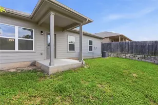 7121 Ranchito Dr, Austin, TX 78744 - Photo 30