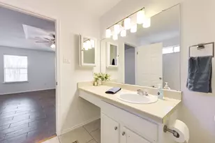 110 S Creek Bend Dr, Hutto, TX 78634 - Photo 22