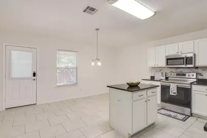 110 S Creekbend Drive, Hutto, TX 78634 - Photo 14