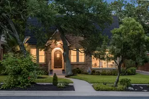 106 Laurel Ln, Austin, TX 78705 - Photo 2