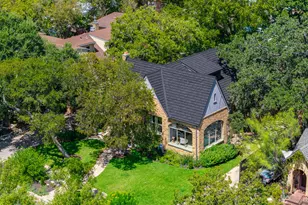 106 Laurel Ln, Austin, TX 78705 - Photo 40