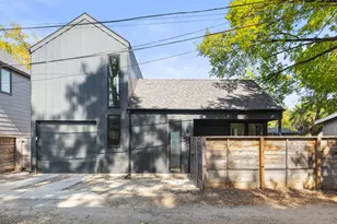 1913 Canterbury St, Austin, TX 78702 - Photo 2