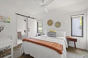 1913 Canterbury St, Austin, TX 78702 - Photo 24