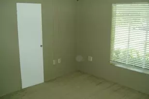 825 Harris Ave, Austin, TX 78705 - Photo 8