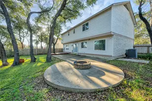 13233 Briar Hollow Dr, Austin, TX 78729 - Photo 18