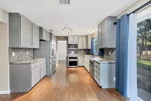 13233 Briar Hollow Dr, Austin, TX 78729 - Photo 4