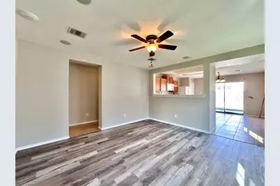 2011 Ashberry Trail W, Georgetown, TX 78626 - Photo 8