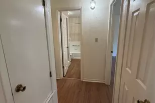 728 W San Antonio St, Lockhart, TX 78644 - Photo 6