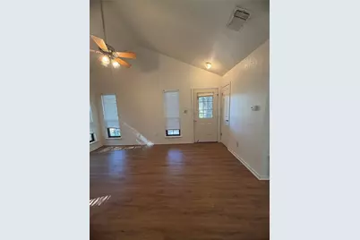 728 W San Antonio Street #730 A, Lockhart, TX 78644 - Photo 2