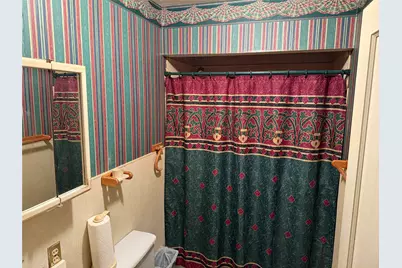 823 N Ellis Street, Giddings, TX 78942 - Photo 20