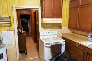 823 N Ellis St, Giddings, TX 78942 - Photo 12