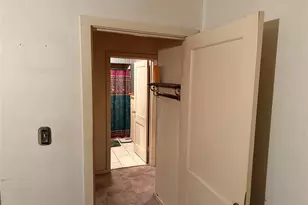 823 N Ellis St, Giddings, TX 78942 - Photo 28