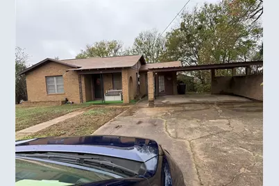 823 N Ellis Street, Giddings, TX 78942 - Photo 1