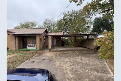 823 N Ellis Street, Giddings, TX 78942 - Photo 30